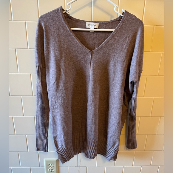 Evereve V-neck pullover sweater - Picture 4 of 4